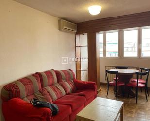 Living room of Flat to rent in  Madrid Capital  with Heating, Parquet flooring and Terrace