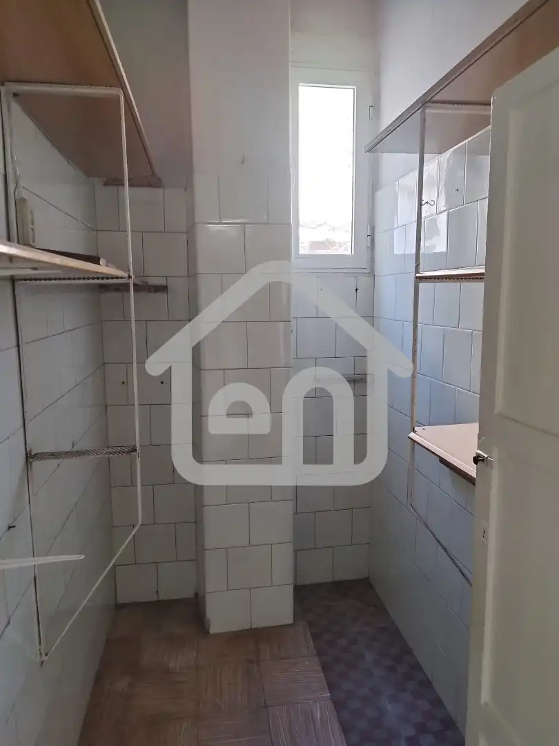 Baño de Piso en venta en Requena con Balcón