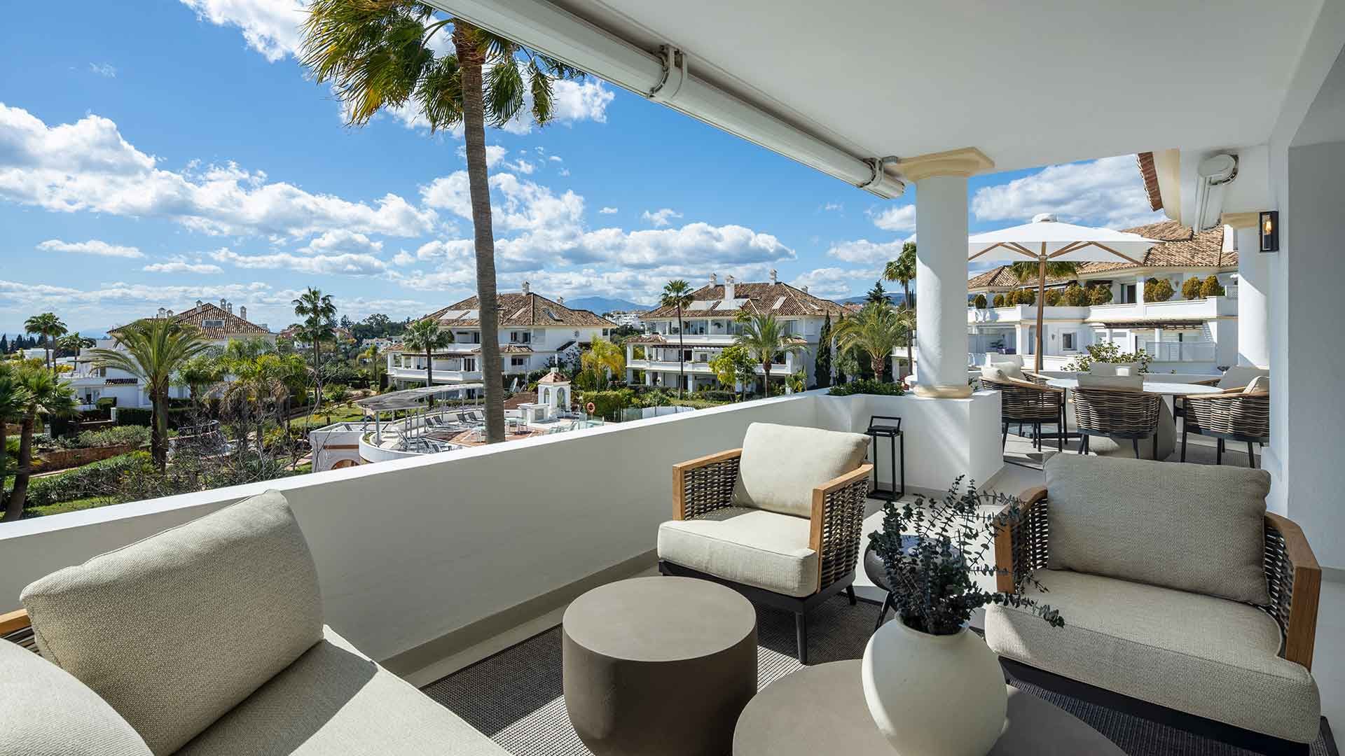 Terrace of Attic for sale in Marbella  with Air Conditioner, Terrace and Swimming Pool