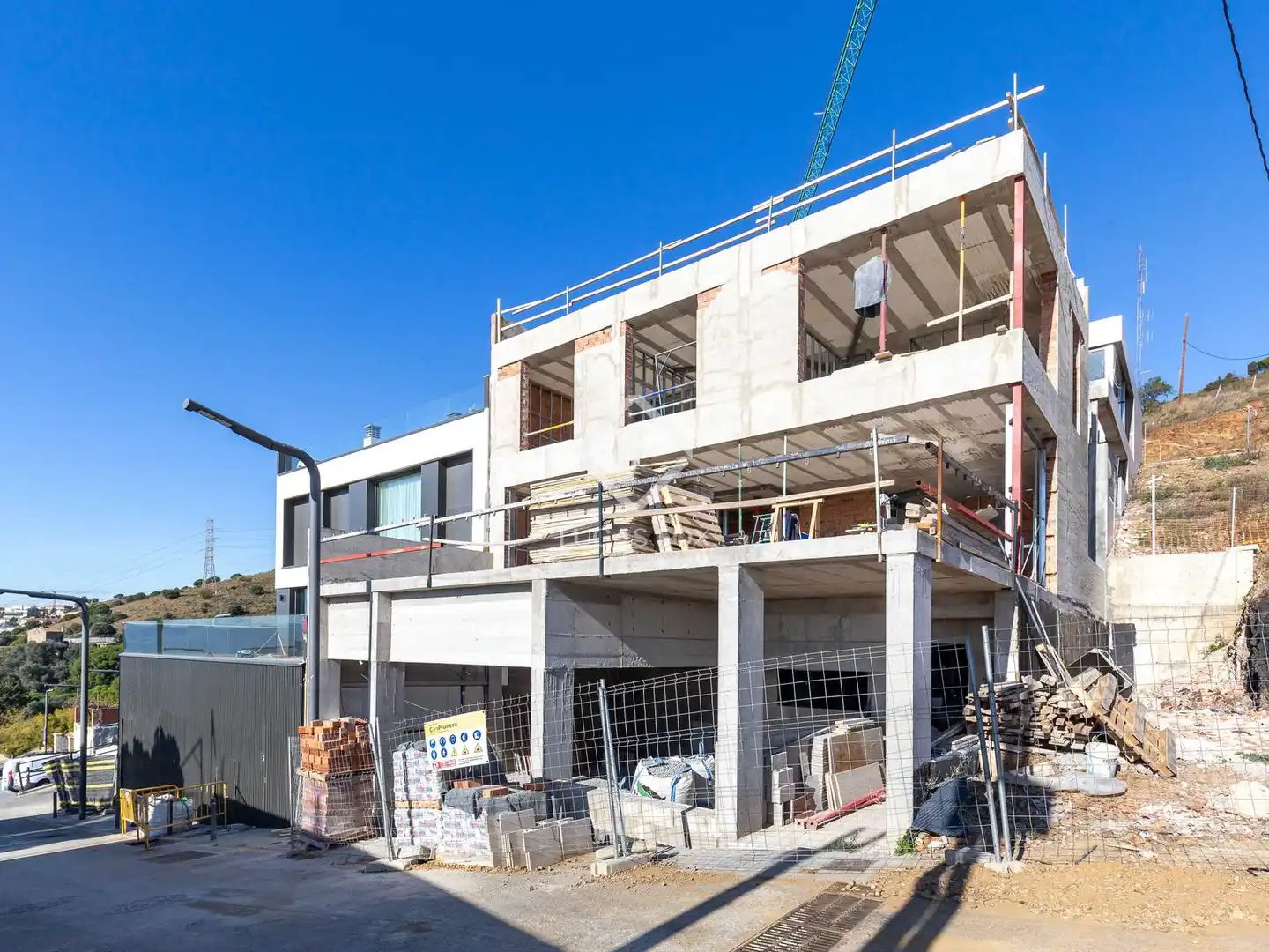 Vista exterior de Casa o xalet en venda en Esplugues de Llobregat amb Aire condicionat, Calefacció i Parquet