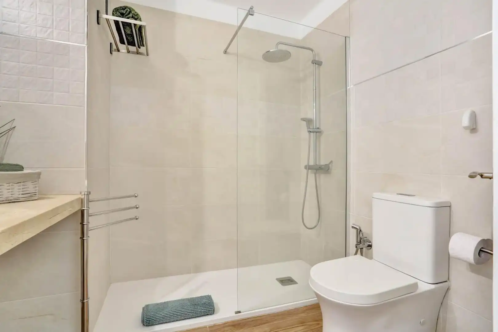 Bathroom of Study for rent in San Miguel de Abona  with Air Conditioner, Terrace and Furnished