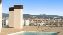 Swimming pool of Flat to rent in Badalona  with Parquet flooring, Terrace and Oven