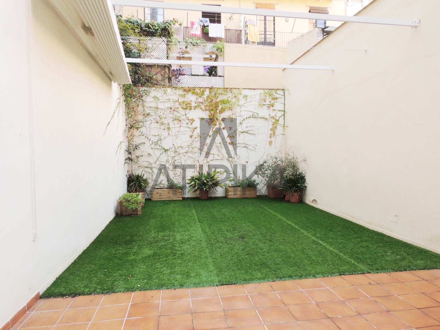 Garden of Building for sale in  Barcelona Capital