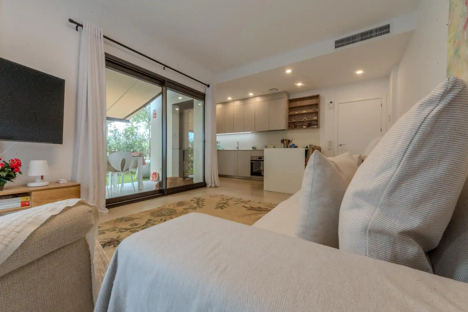Sala d'estar de Planta baixa de lloguer en Castell d'Aro, Platja d'Aro i s'Agaró amb Aire condicionat, Calefacció i Jardí privat
