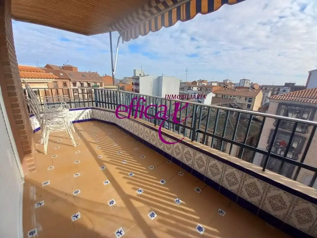 Terraza de Piso en venta en Torrijos con Calefacción