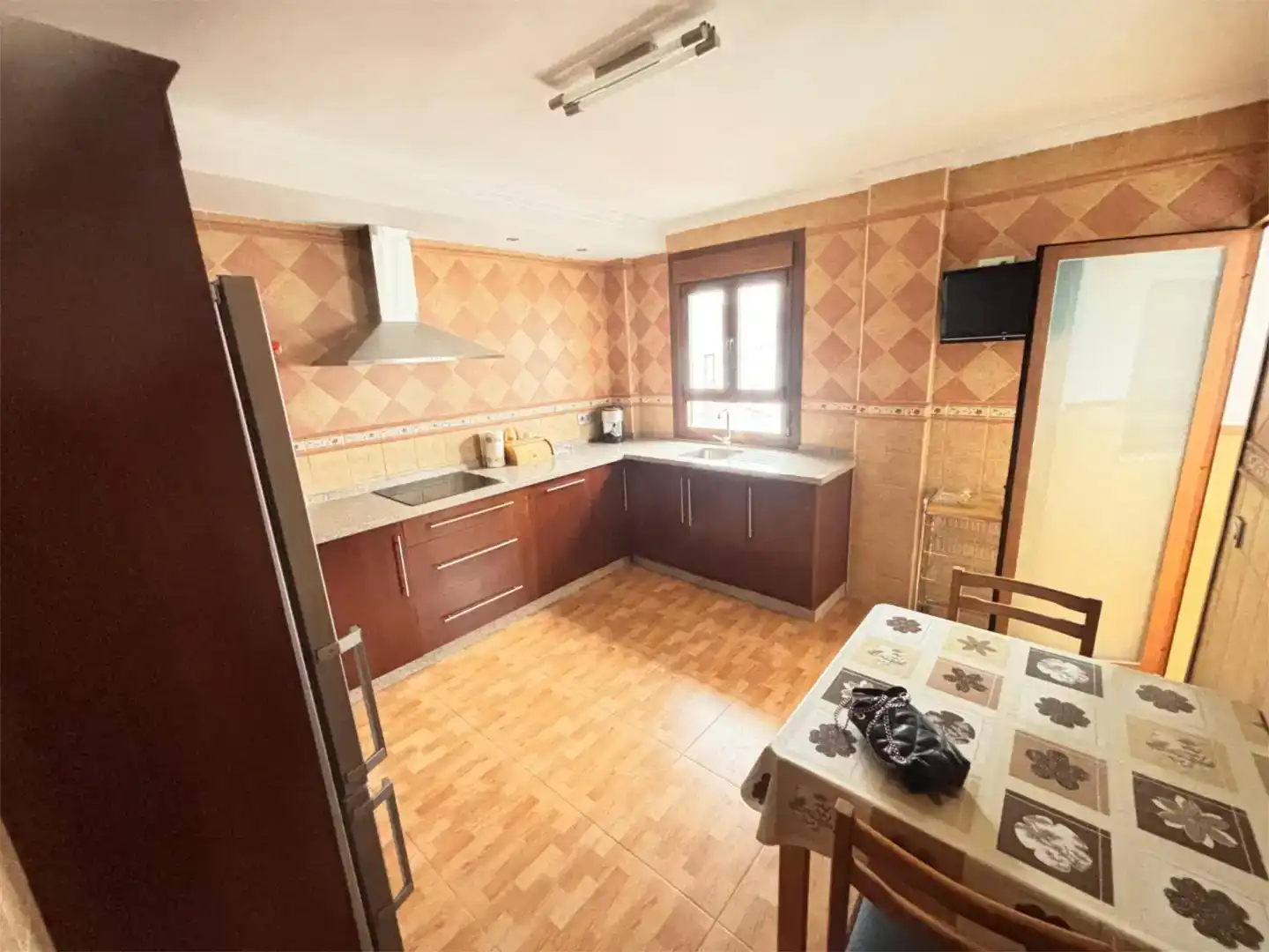 Cocina de Piso en venta en Yunquera con Trastero, Amueblado y Horno