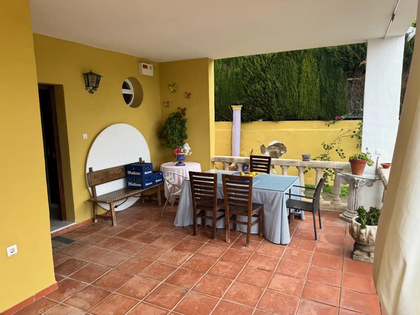 Terrassa de Casa adosada en venda en Morón de la Frontera amb Aire condicionat, Jardí privat i Moblat