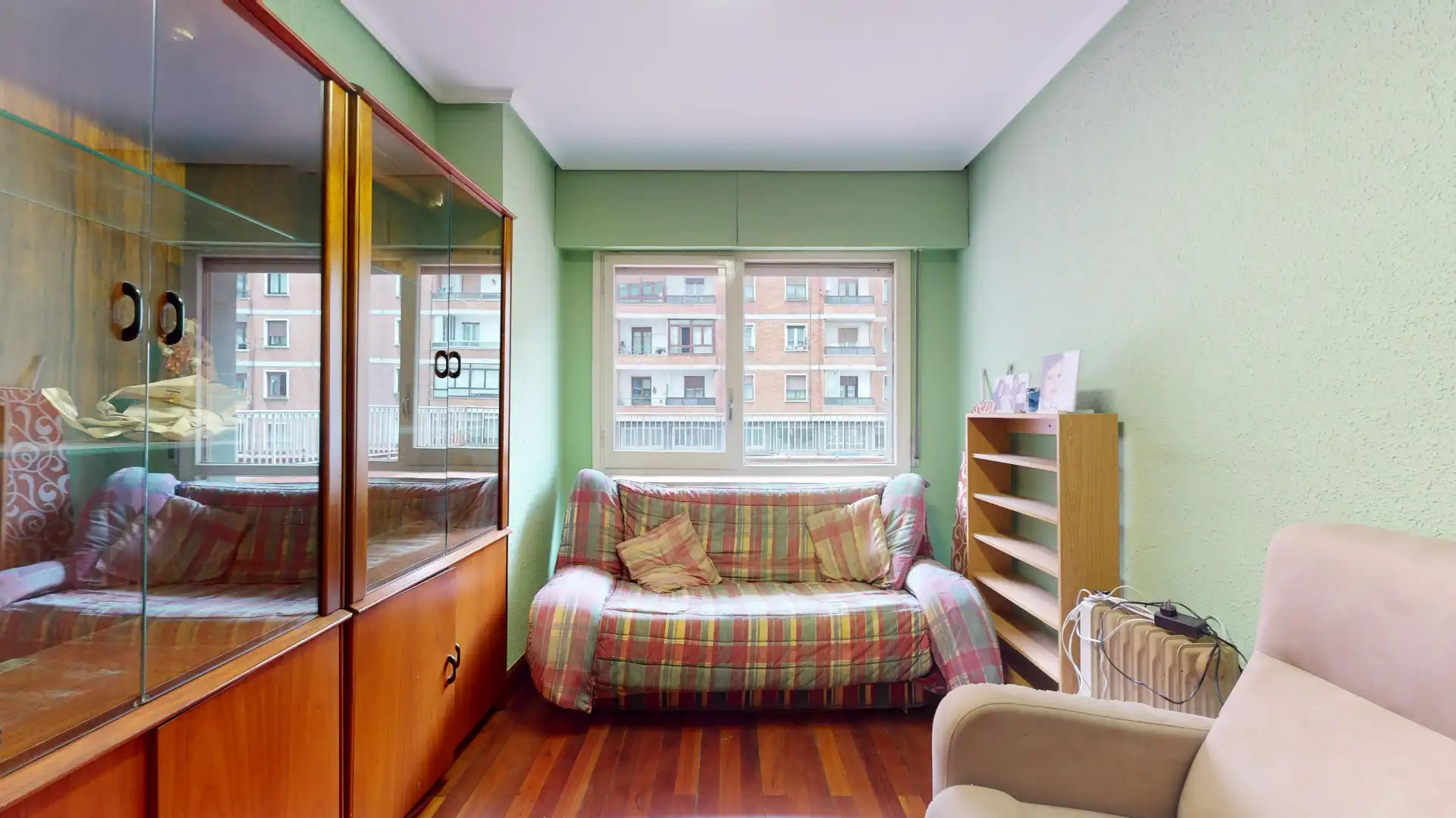 Living room of Flat for sale in Bilbao   with Terrace and Furnished