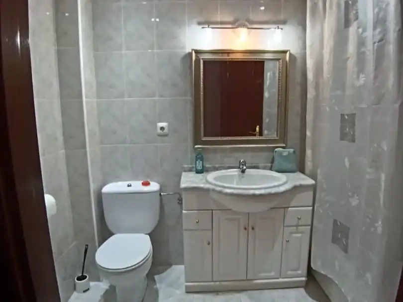 Bathroom of Flat for sale in Colindres  with Terrace and Balcony