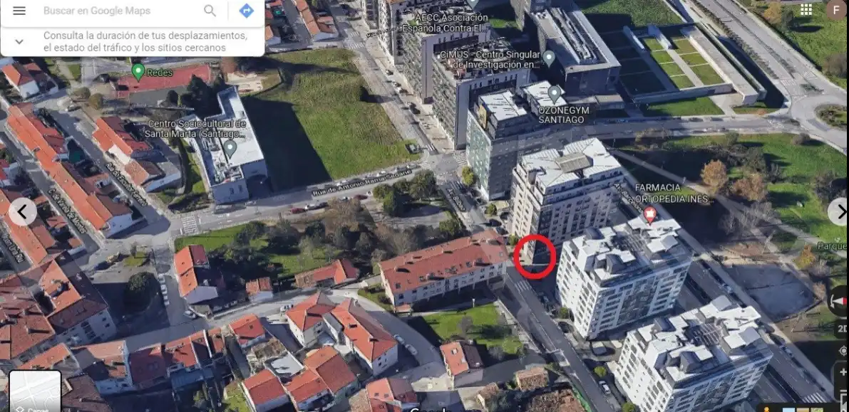 Vista exterior de Planta baixa en venda en Santiago de Compostela 