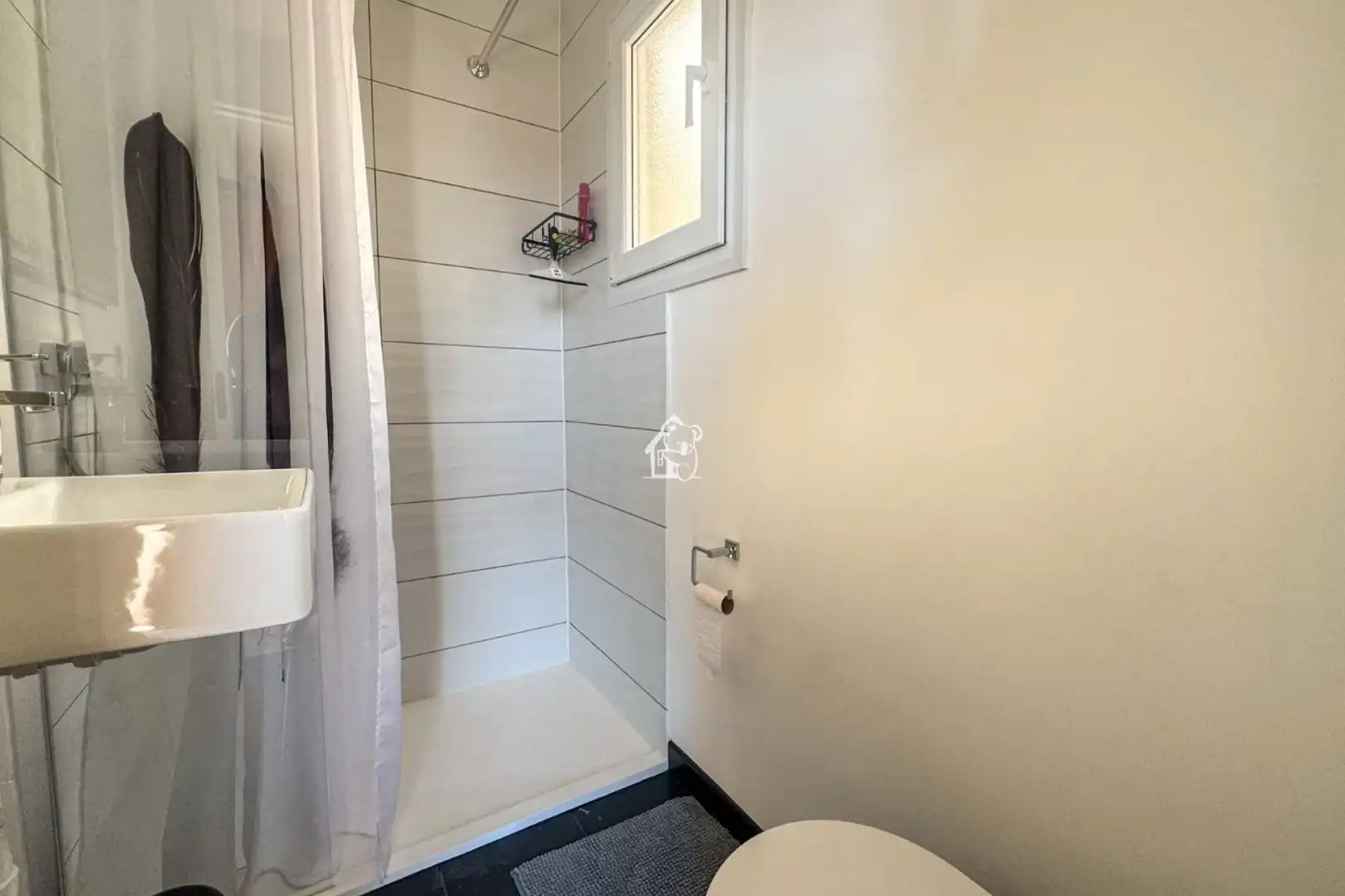 Bany de Casa o xalet en venda en Orihuela amb Aire condicionat, Terrassa i Piscina