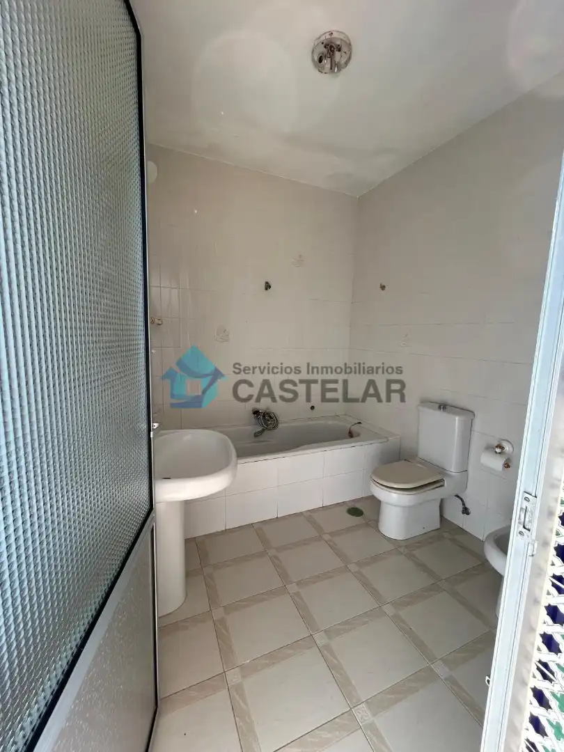 Baño de Casa adosada en venta en Salvaleón con Amueblado