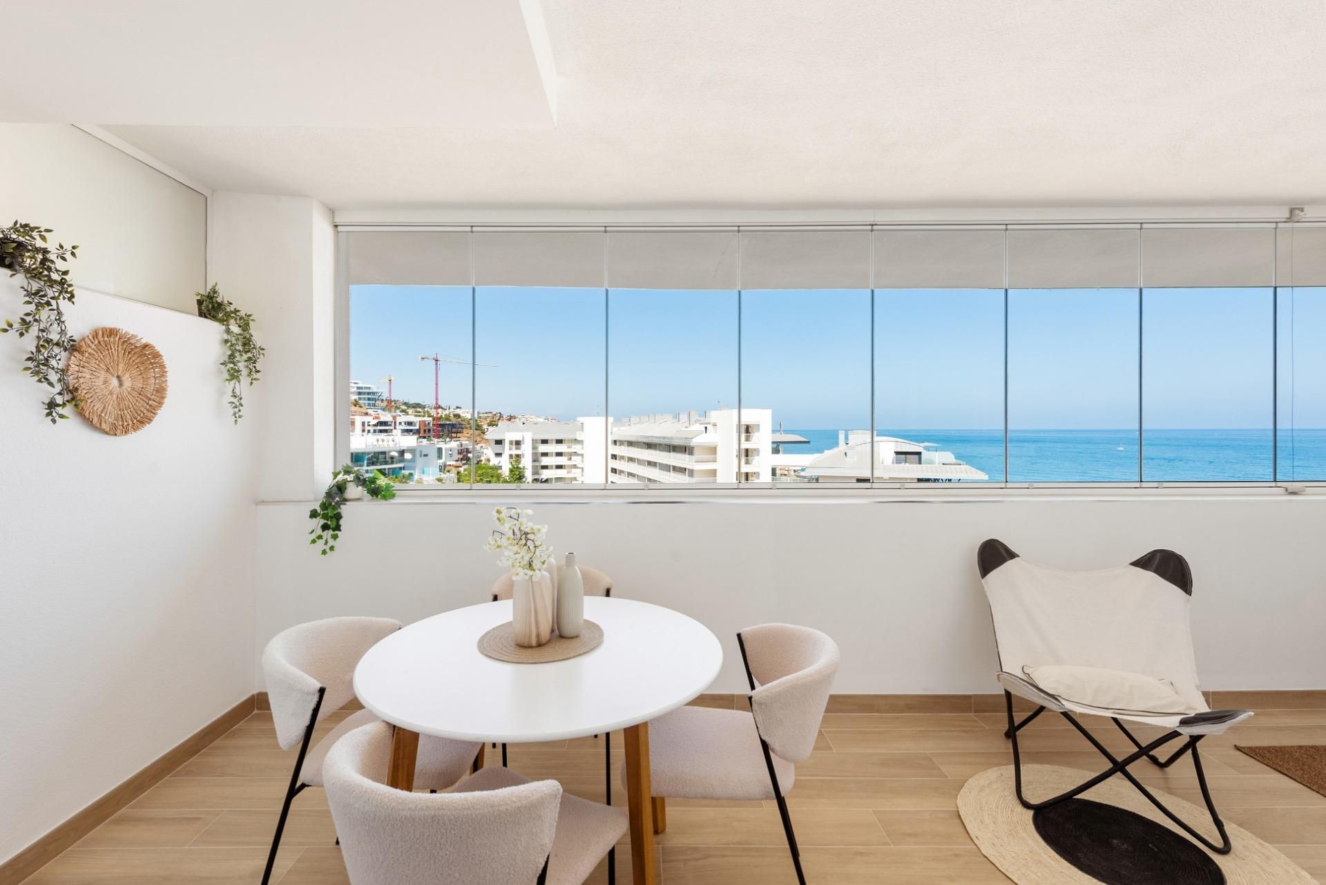 Dining room of Flat for sale in Fuengirola  with Air Conditioner, Heating and Private garden