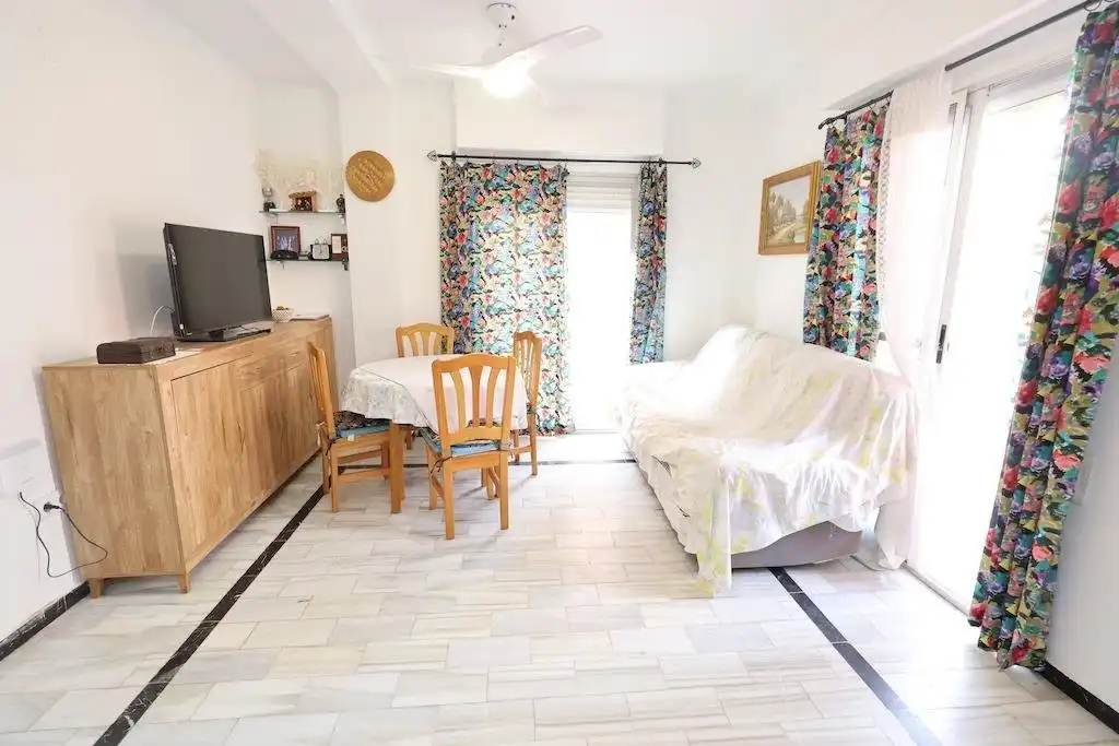 Sala de estar de Apartamento en venta en Guardamar del Segura con Terraza y Amueblado