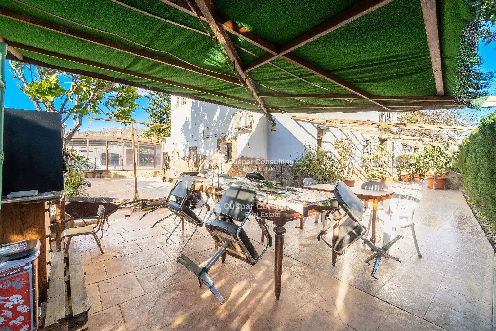 Jardí de Casa o xalet en venda en Orihuela amb Aire condicionat, Calefacció i Terrassa