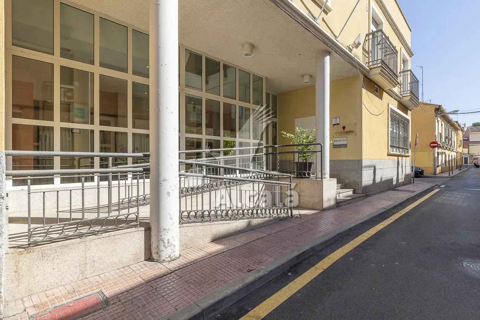 Vista exterior de Piso en venta en Alcalá de Henares con Aire acondicionado y Calefacción