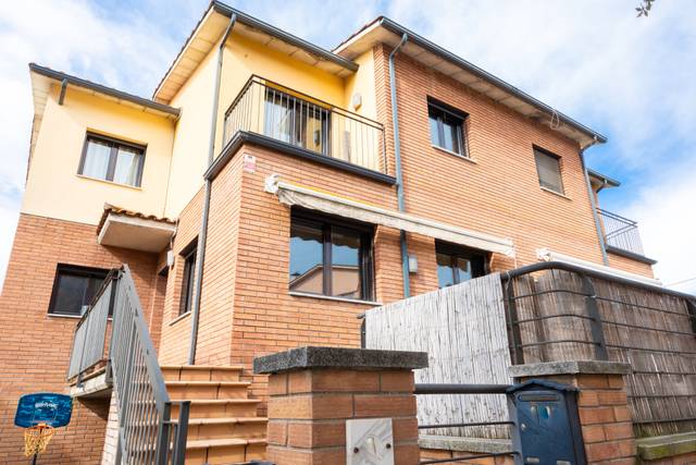 Casa adosada en Venta en Folgueroles