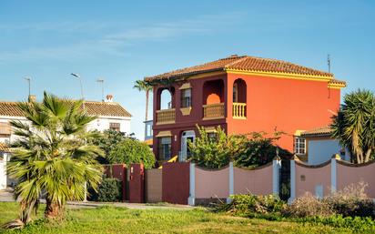 Exterior view of House or chalet for sale in Algeciras  with Private garden