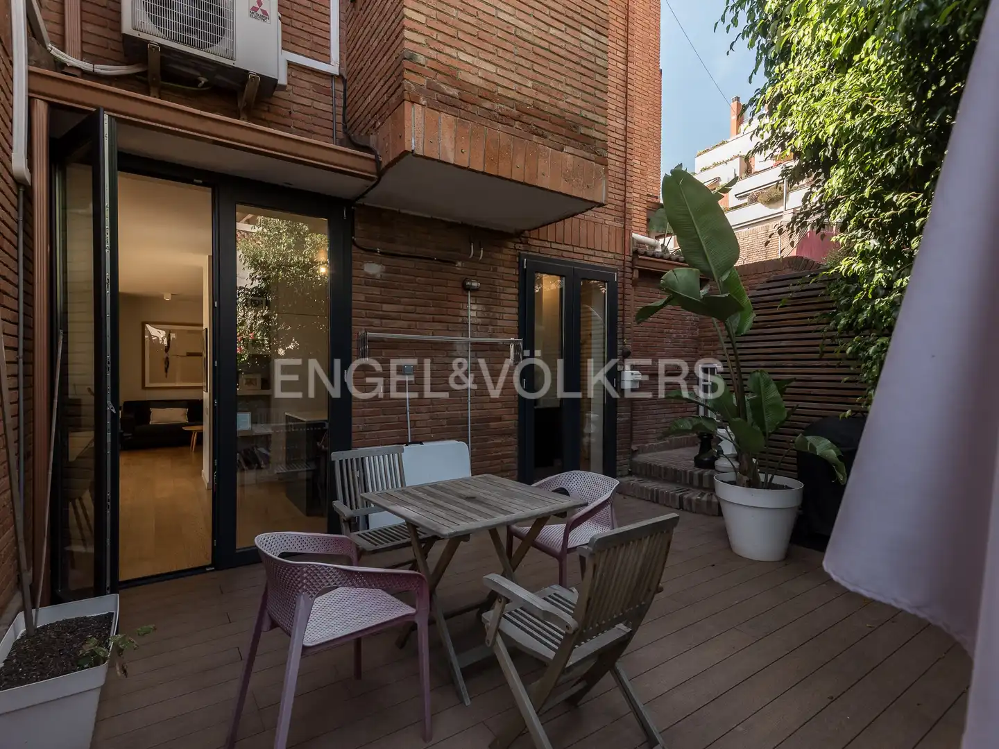 Terrace of Houses for rent in La Miranda - Can Candeler 
