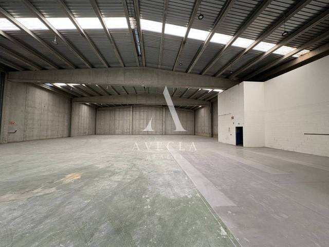 Nave industrial en Alquiler en Calle Costa i Deu, 17 en Gràcia