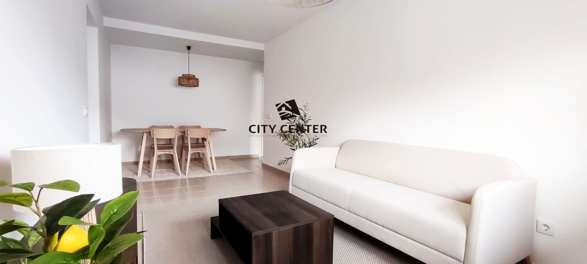 Sala d'estar de Pis en venda en Granadilla de Abona amb Moblat i Forn