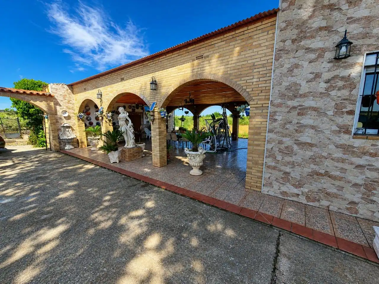 House with pool for sale in Arroyo de San Serván, imagen 4