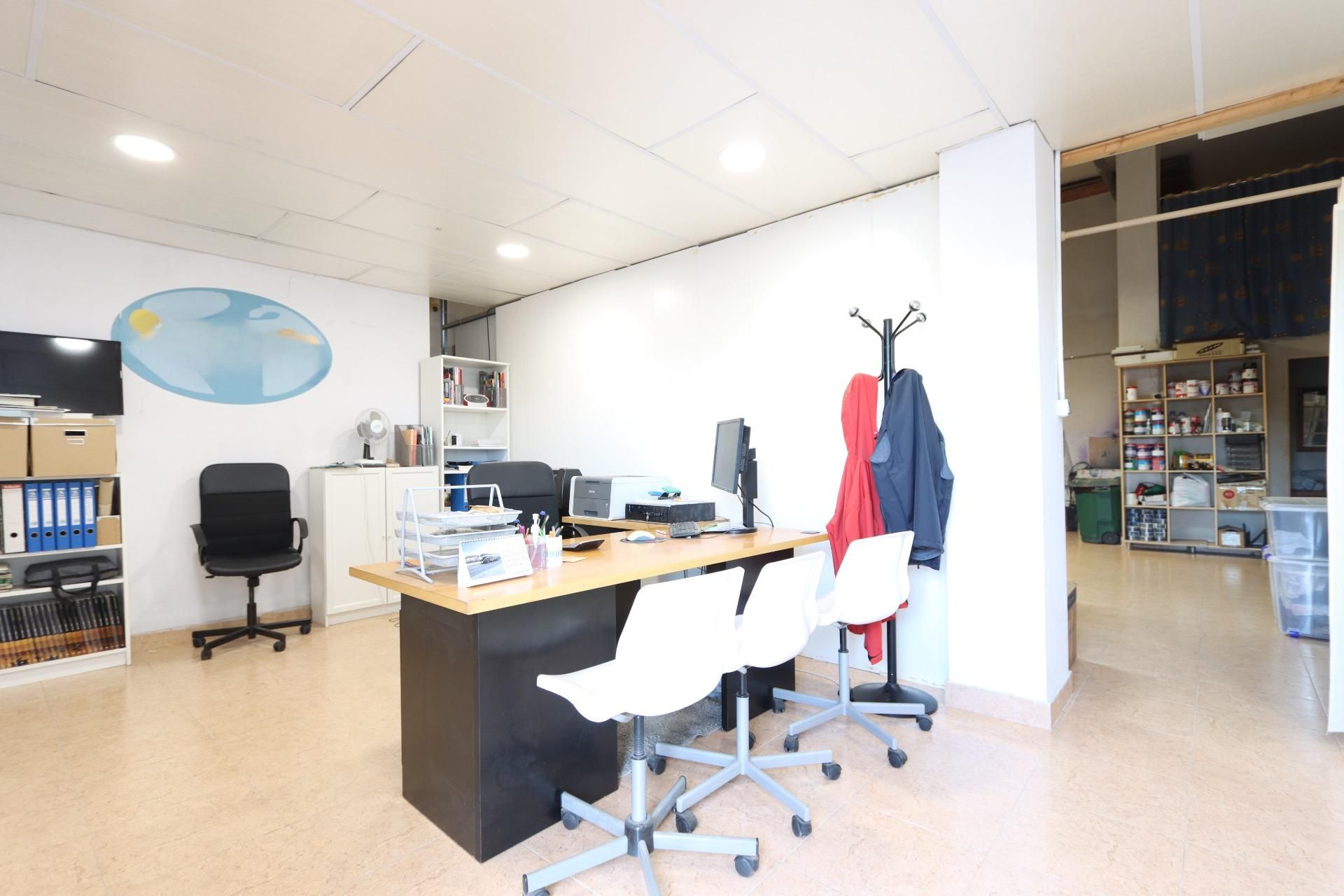 Premises for sale in La Pobla de Vallbona