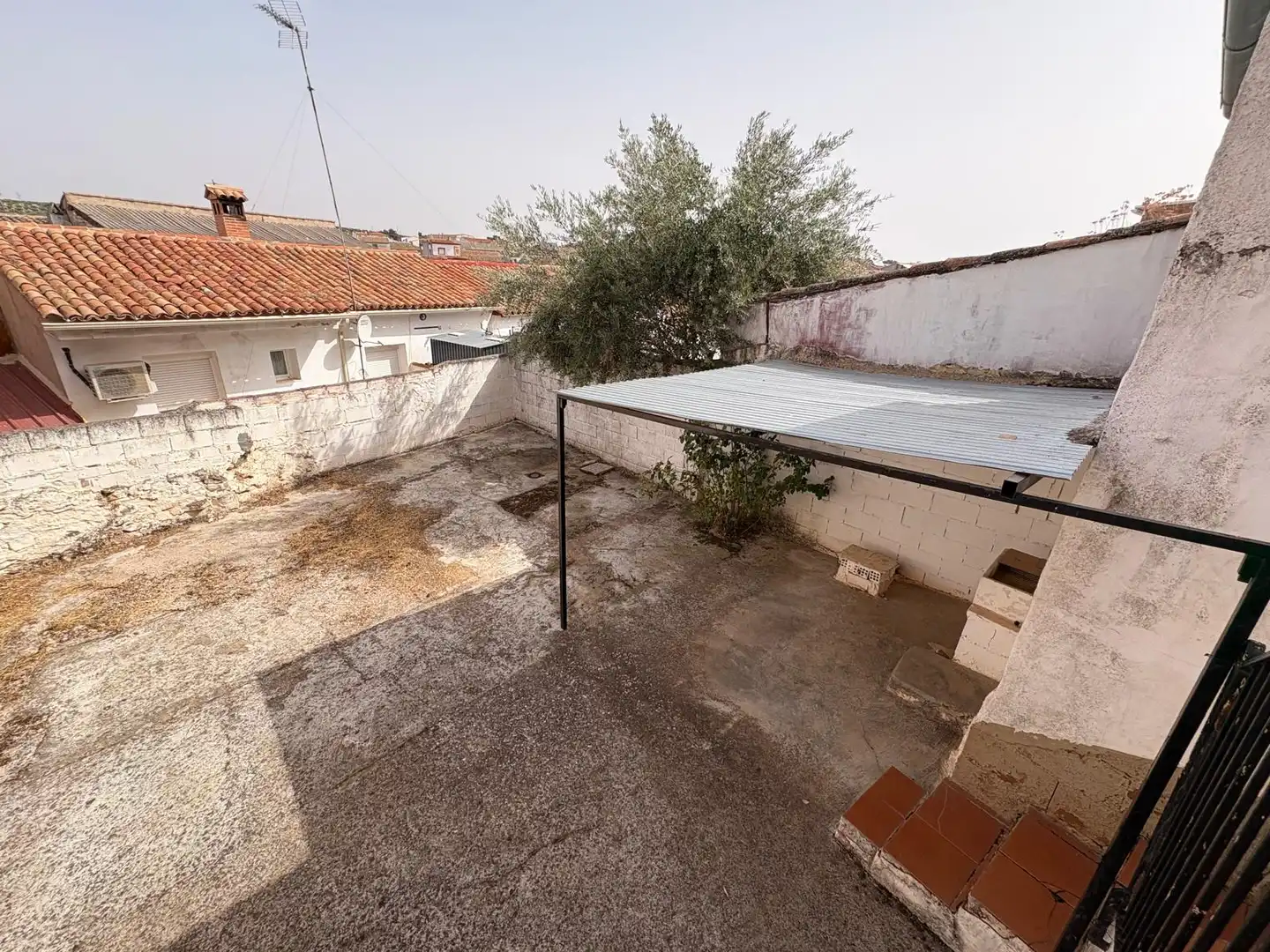 Terrassa de Casa adosada en venda en Montizón amb Aire condicionat, Calefacció i Jardí privat