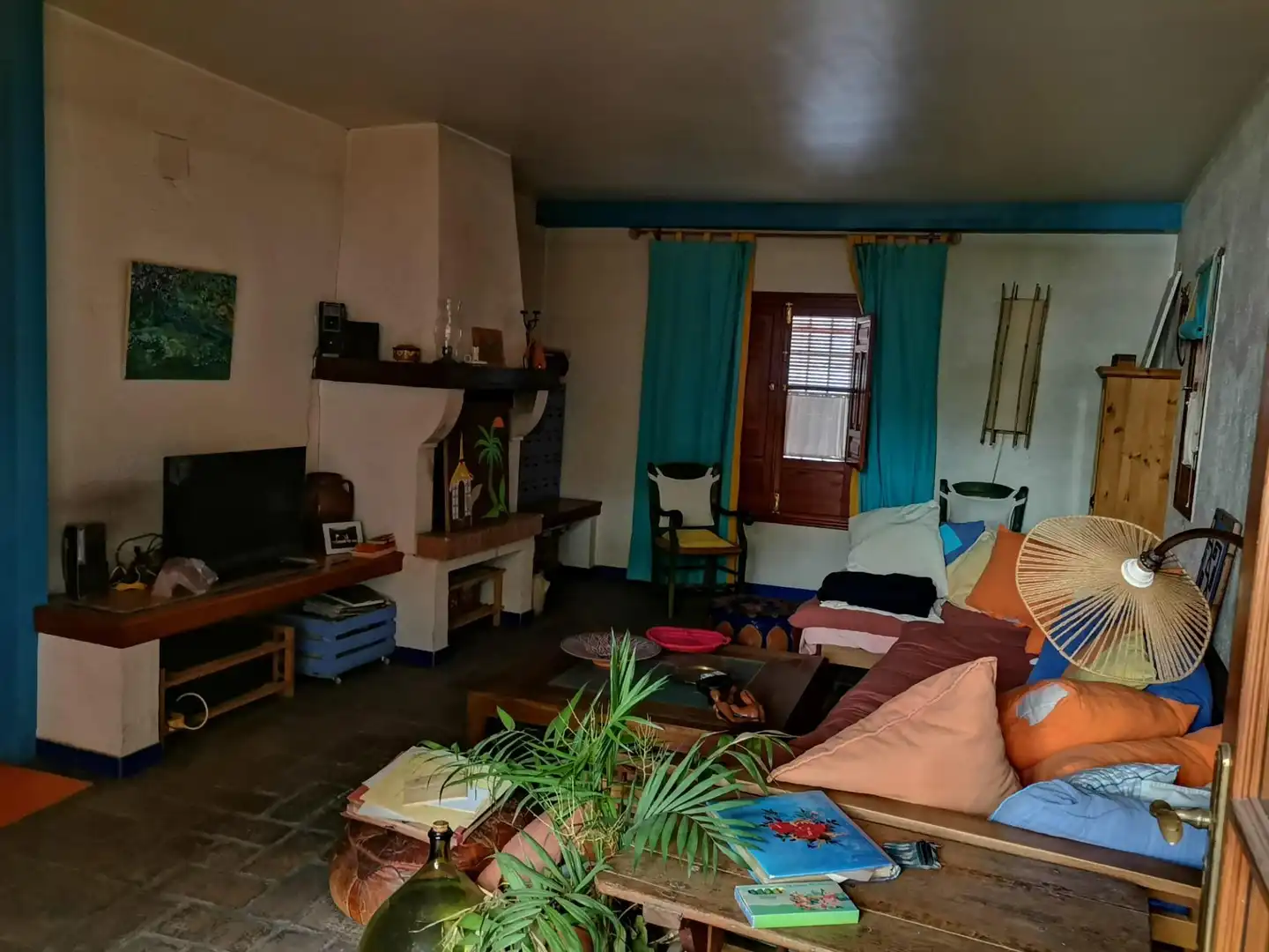 Sala d'estar de Casa o xalet en venda en Córdoba amb Aire condicionat, Terrassa i Traster