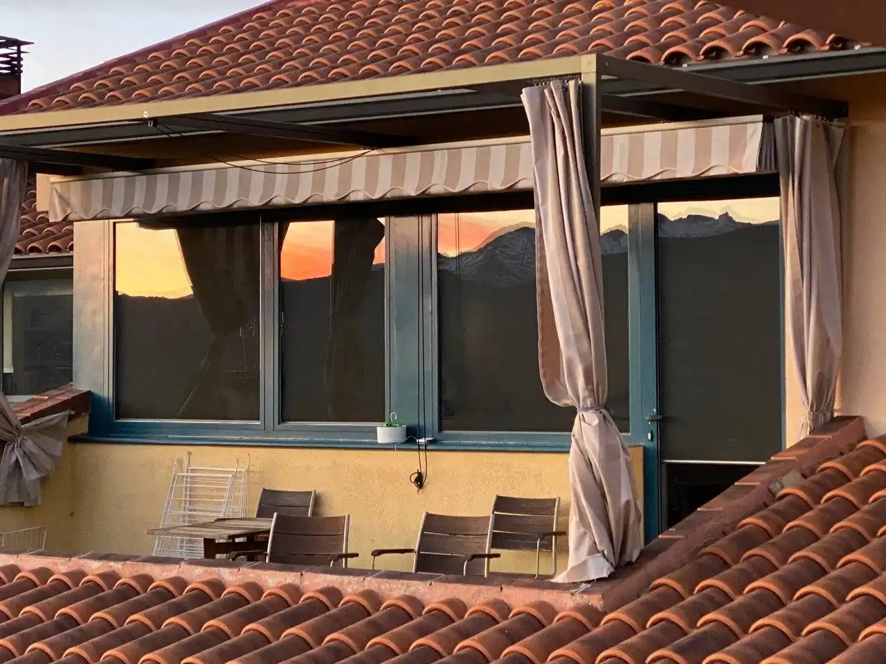 Terrace of Buildings for sale in Hoyos del Espino