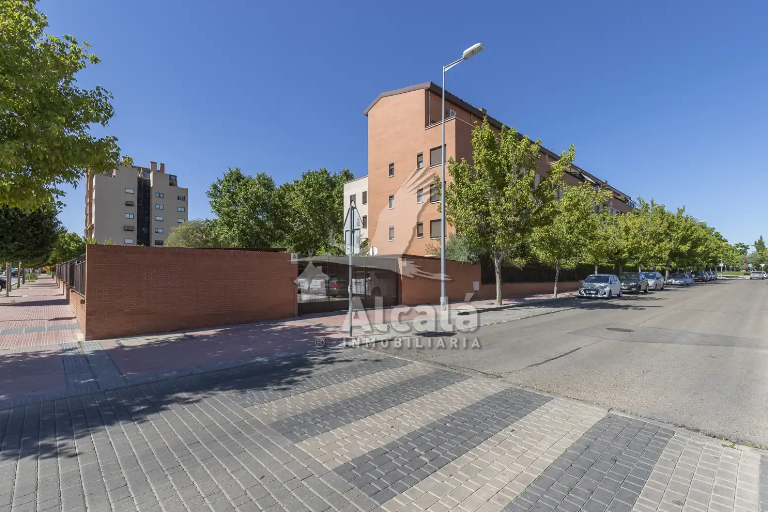 Vista exterior de Ático en venta en Alcalá de Henares con Aire acondicionado, Calefacción y Terraza