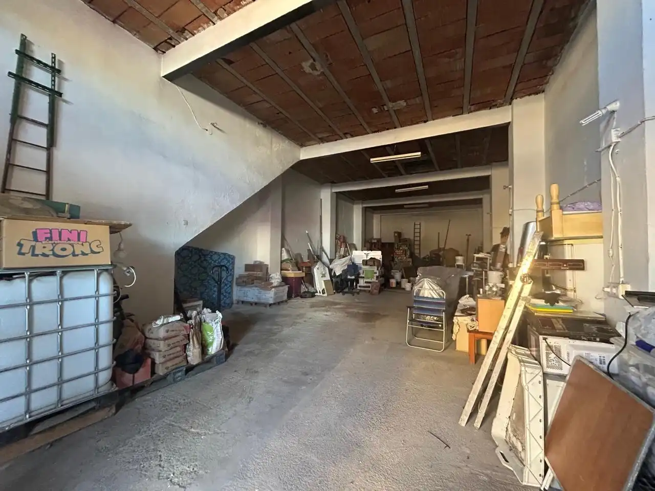 Nave industrial en venta en Dos Hermanas