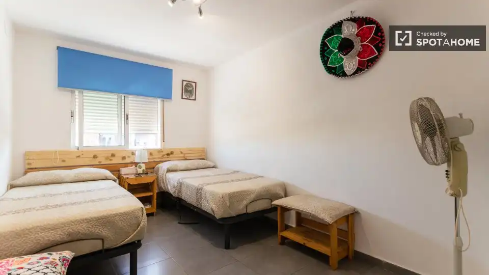 Room in Ciutat Fallera