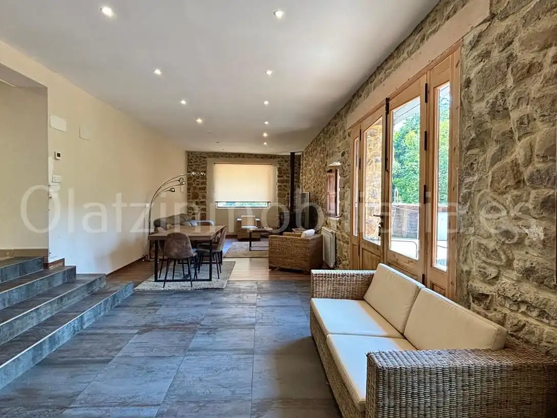 Sala de estar de Casa o chalet en venta en Artzentales con Calefacción y Balcón