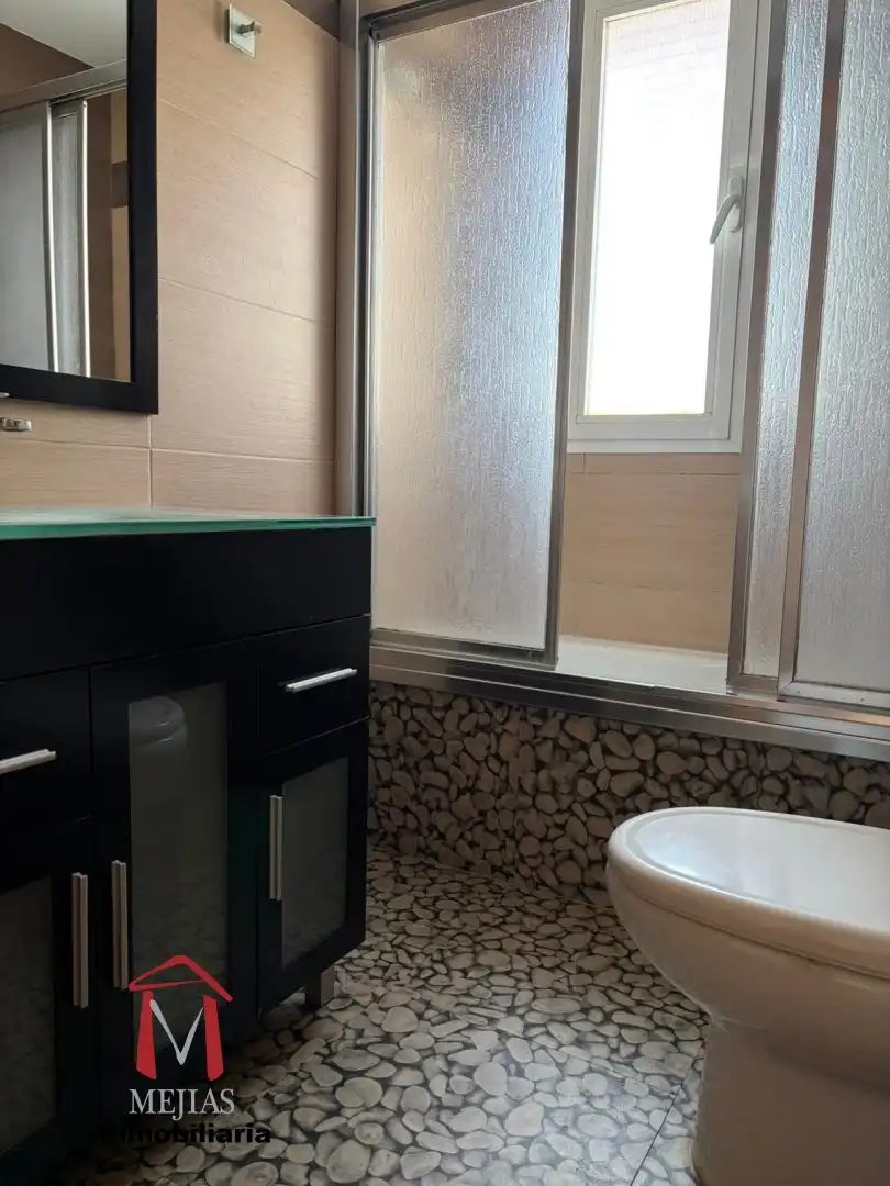 Bathroom of Flat for sale in Antequera  with Air Conditioner, Heating and Storage room