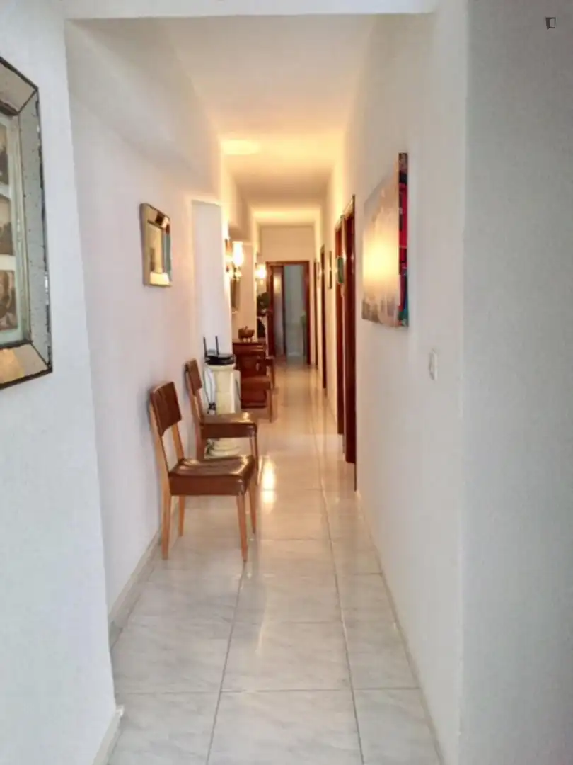 Room in Ciudad Jardín - Zoco