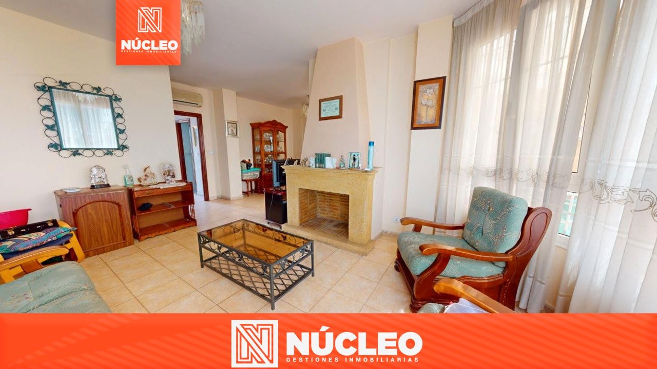 Sala d'estar de Casa adosada en venda en Sant Joan d'Alacant amb Aire condicionat, Calefacció i Jardí privat