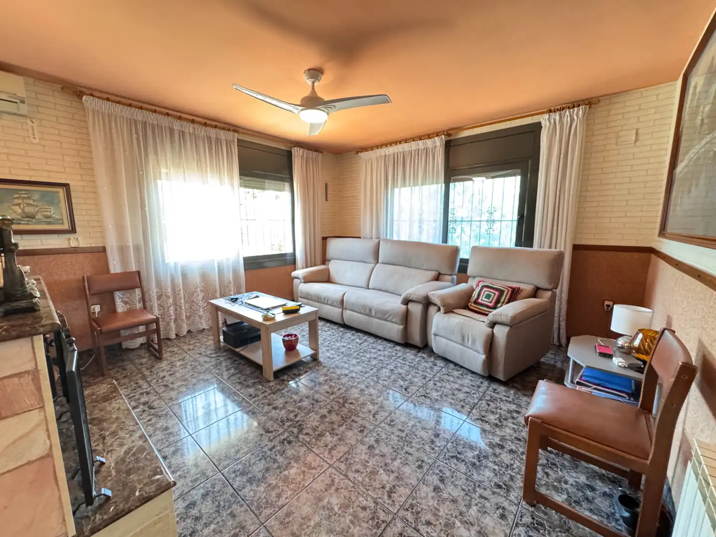 Sala de estar de Casa o chalet en venta en Llinars del Vallès con Aire acondicionado, Calefacción y Terraza