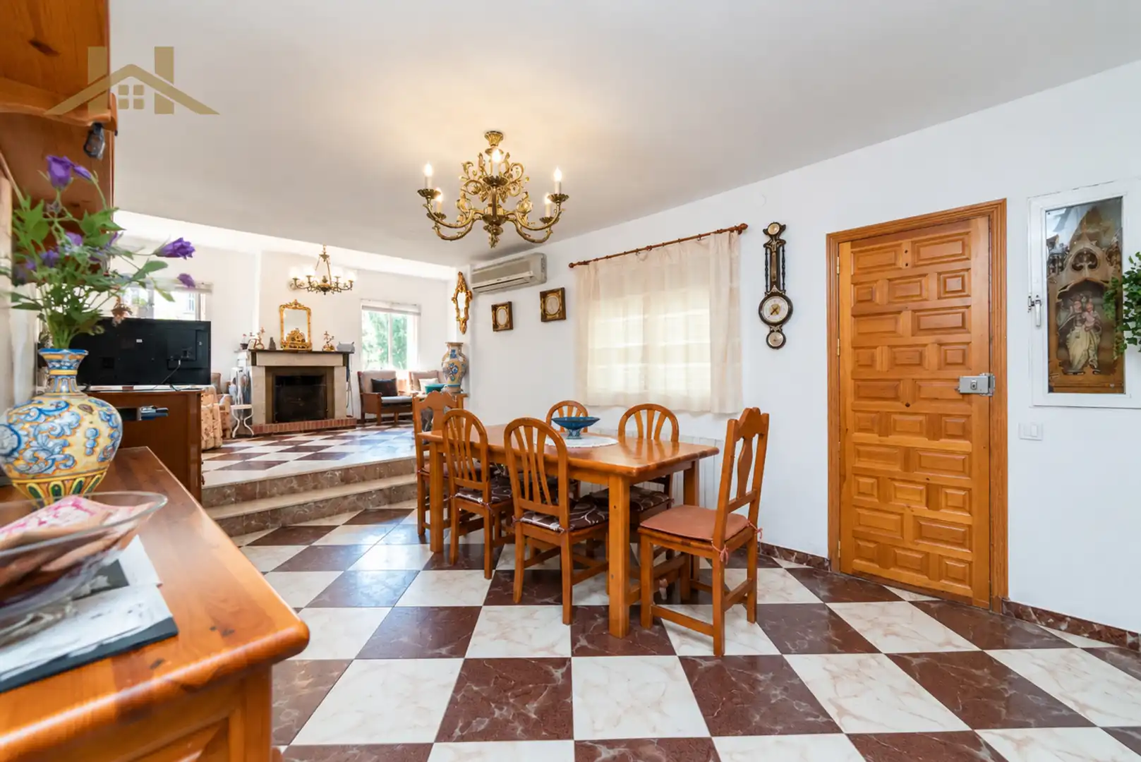 Comedor de Casa o chalet en venta en Pozuelo de Alarcón con Aire acondicionado, Calefacción y Jardín privado
