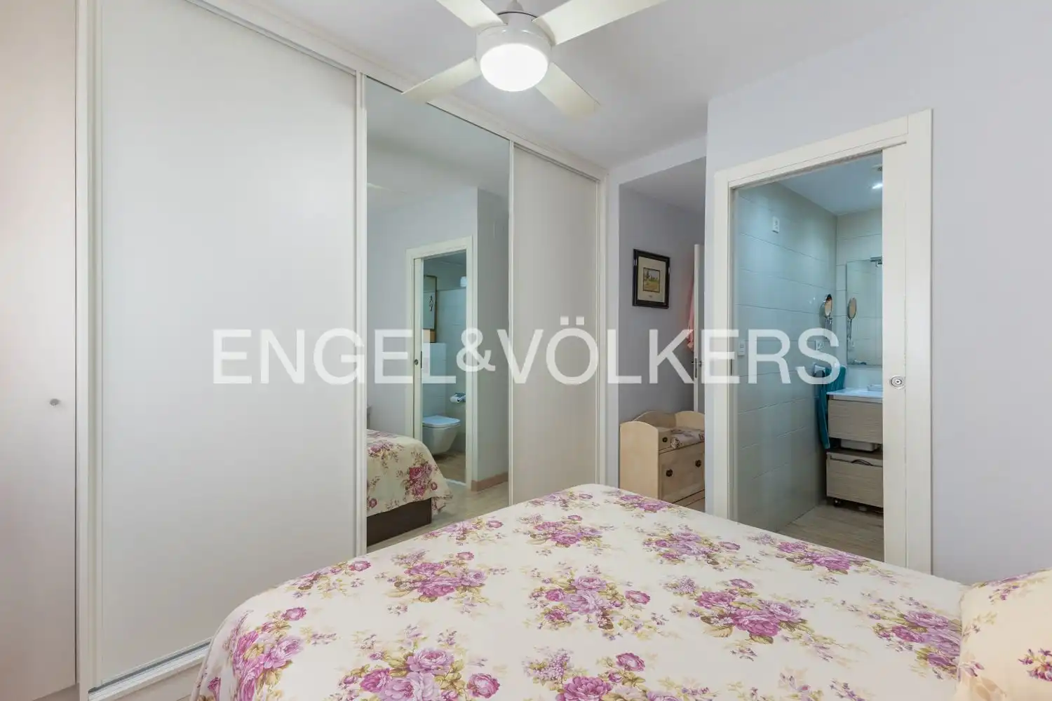 Bedroom of Flat for rent in Valencia  with Air Conditioner and Heating