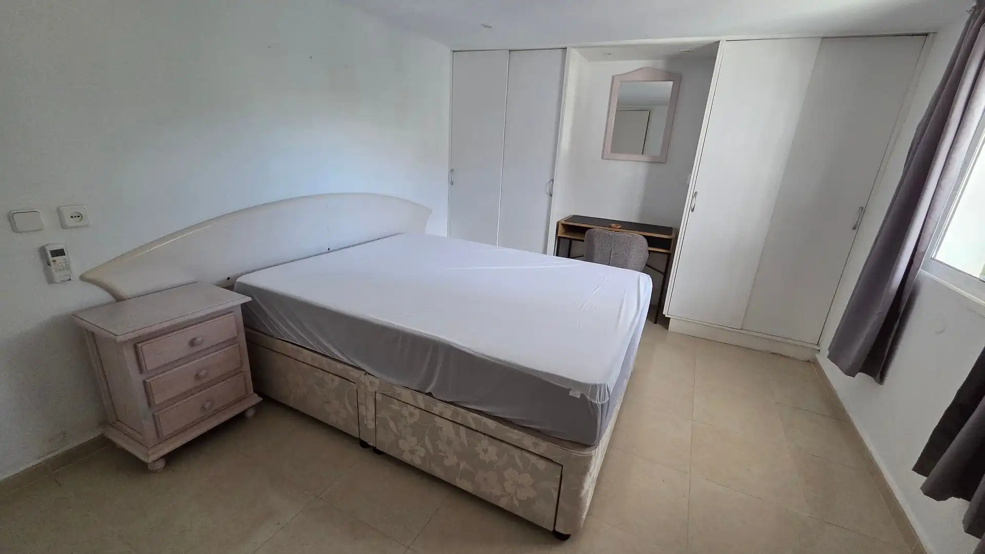 Dormitori de Casa o xalet de lloguer en Fuengirola amb Terrassa, Moblat i Balcó