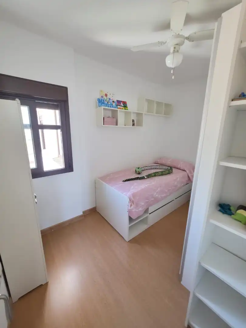 Habitación de Piso en venta en Carmona con Aire acondicionado, Amueblado y Balcón