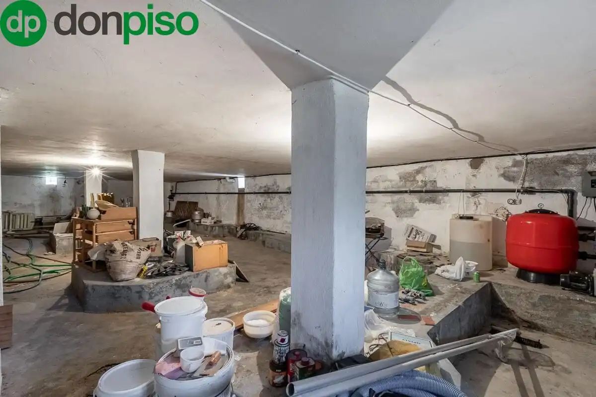 House with pool for sale in Calle GERANEO, imagen 47