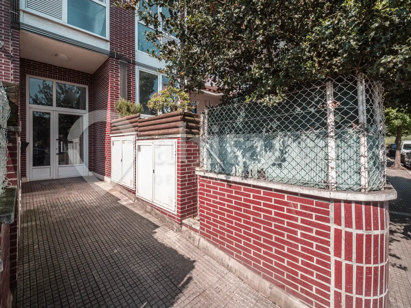 Vista exterior de Piso en venta en El Astillero   con Calefacción, Parquet y Trastero