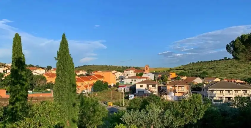 Außenansicht von Residential zum Verkauf in Valdepiélagos