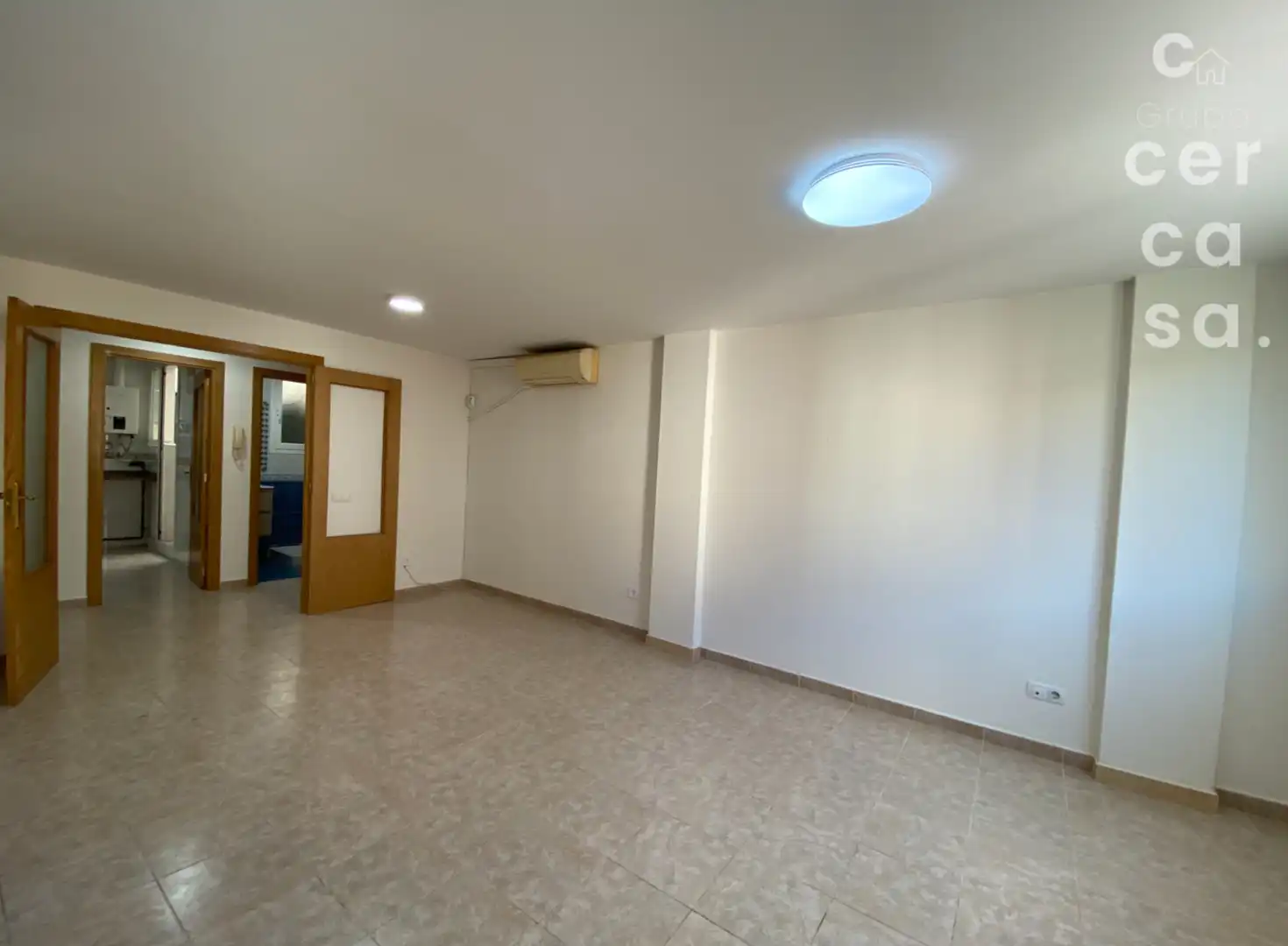 Casa adosada en venta en Tavernes Blanques con Terraza, Trastero y Balcón