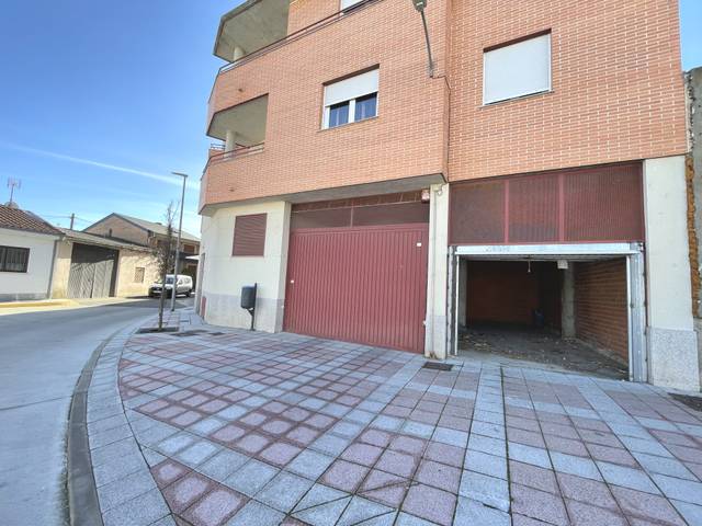 Local comercial en Venta en Calle Barrero en Calvarrasa de Abajo