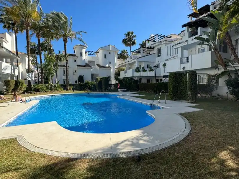 Pis amb piscina de lloguer a Los Naranjos de Marbella 3