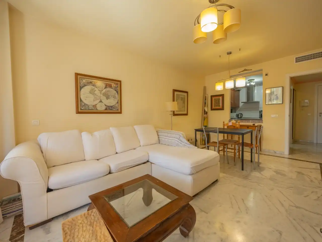 Living room of Flat for rent in Marbella  with Private garden, Terrace and Swimming Pool