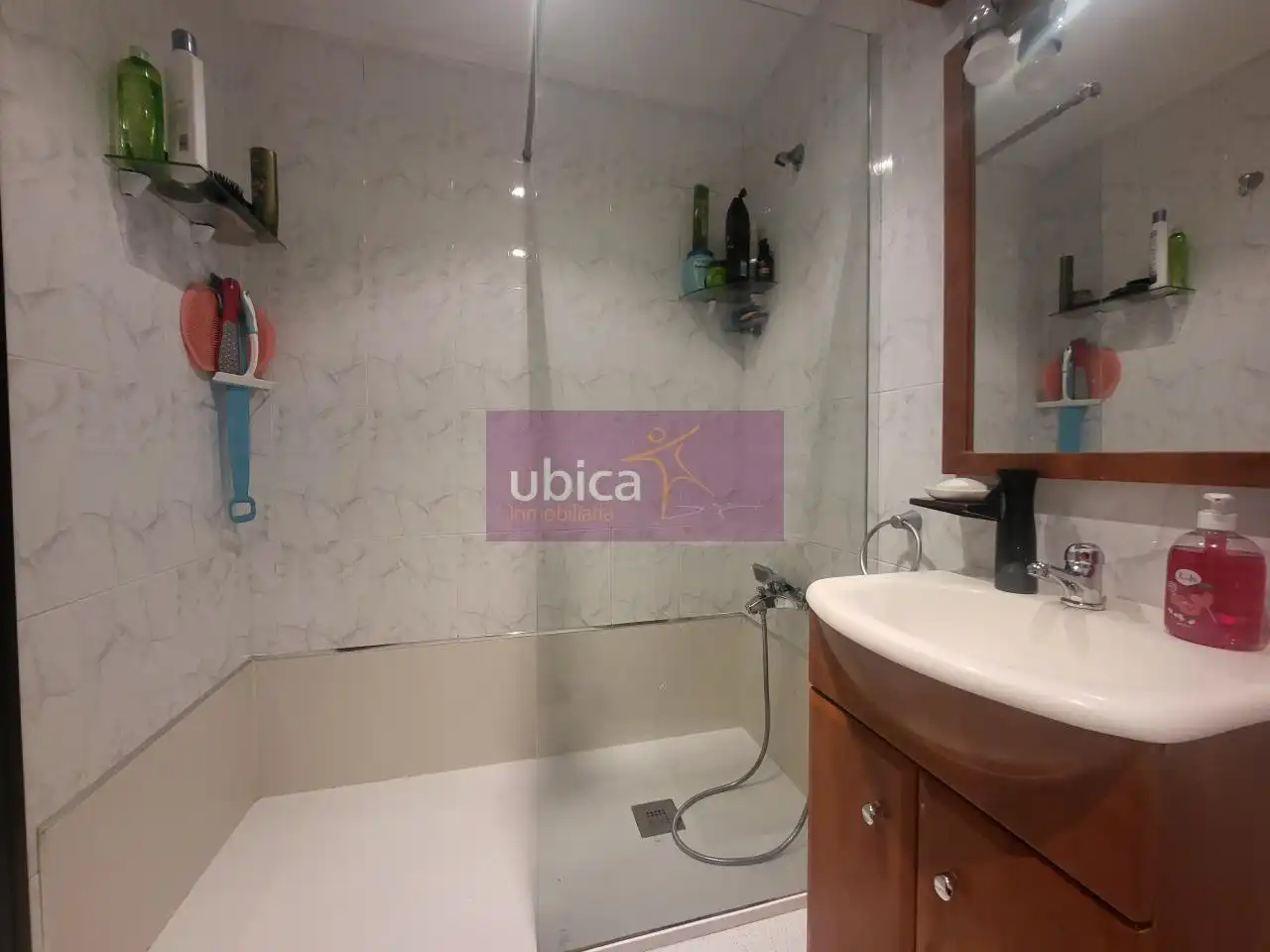 Baño de Piso en venta en Vigo  con Calefacción, Parquet y Trastero